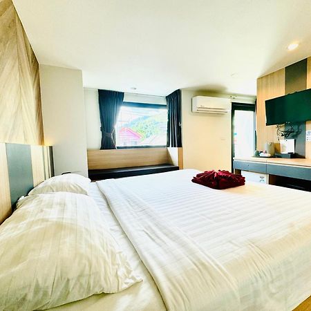 Room Actually Karon Ngoại thất bức ảnh